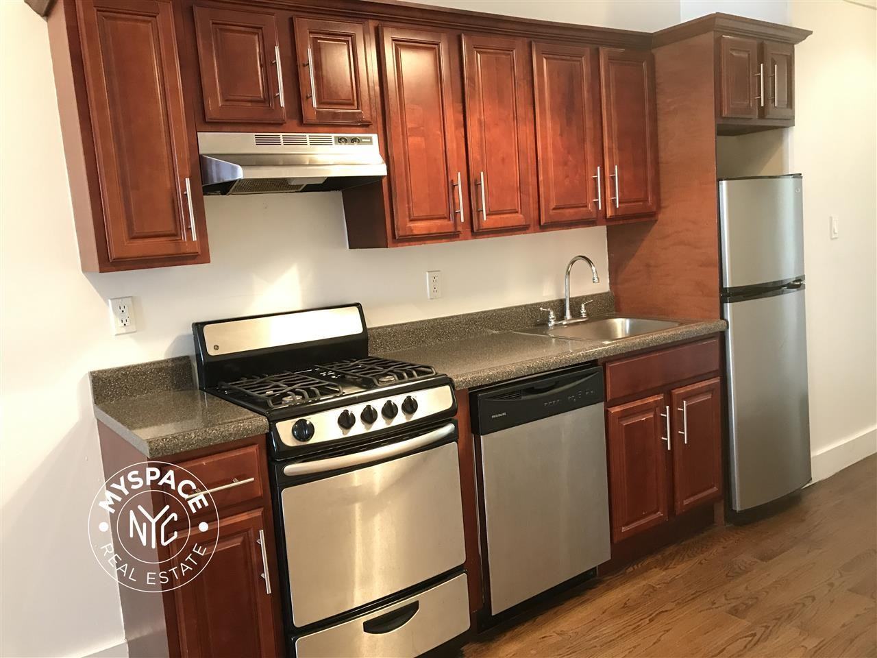 75 Jefferson St #3f - Photo 6 of 8