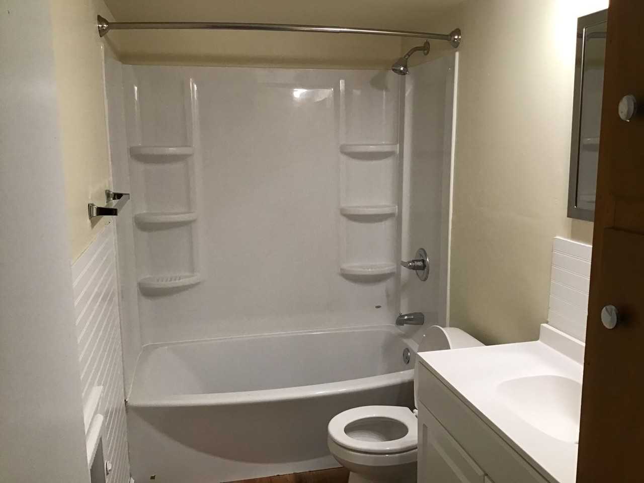 914 S Lillian Ave #914 - Photo 5 of 6