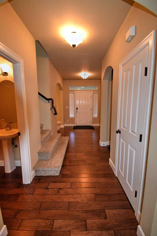 8413 54th Ave Se #1 - Photo 5 of 19