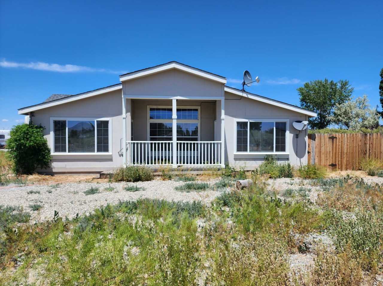 28 Smoke Tree Ln - Photo 2 of 25