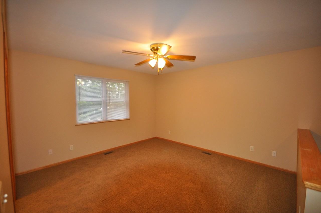 West D Street Duplex - Photo 3 of 6