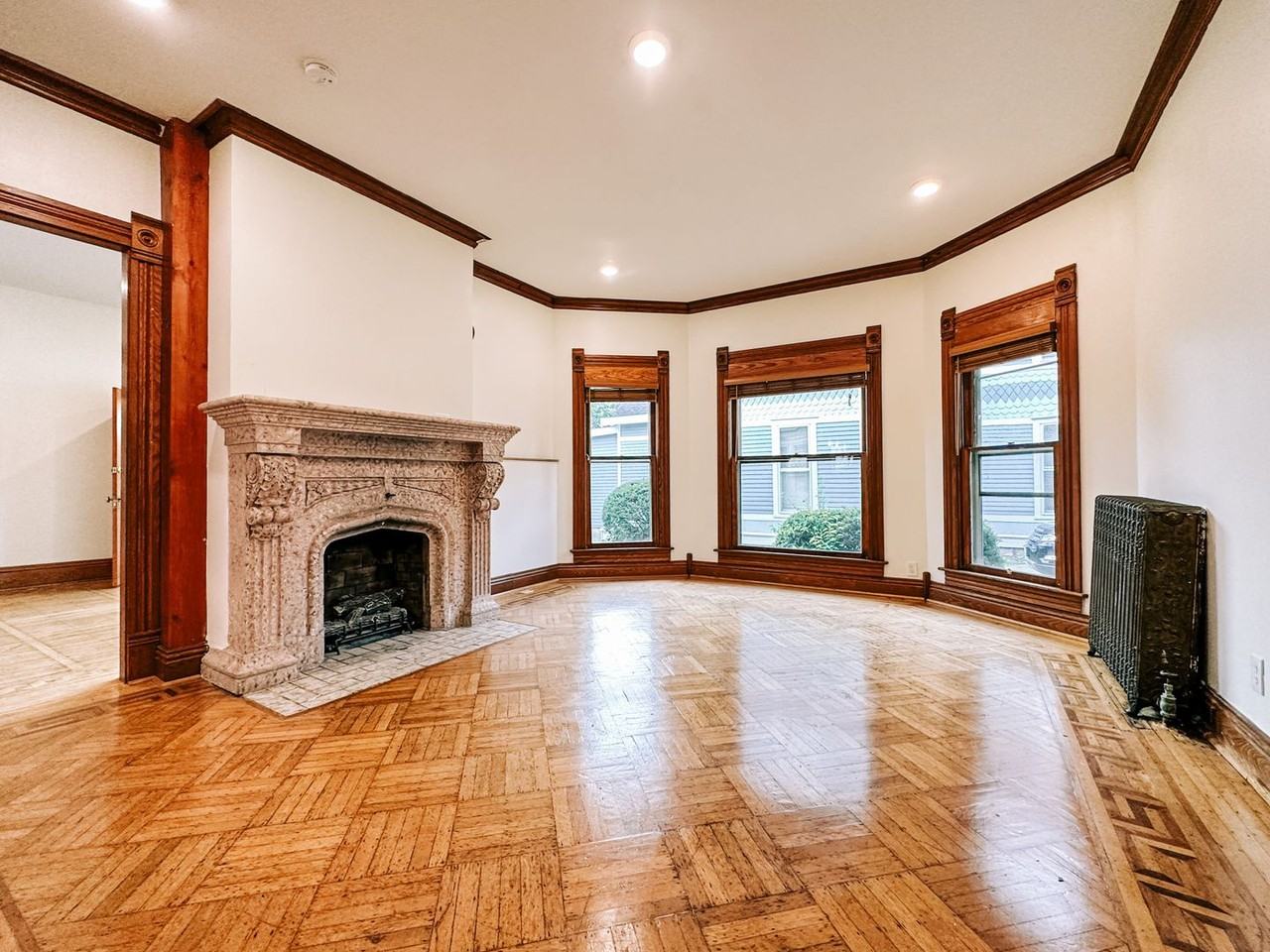 508 N Washington St - Photo 4 of 50