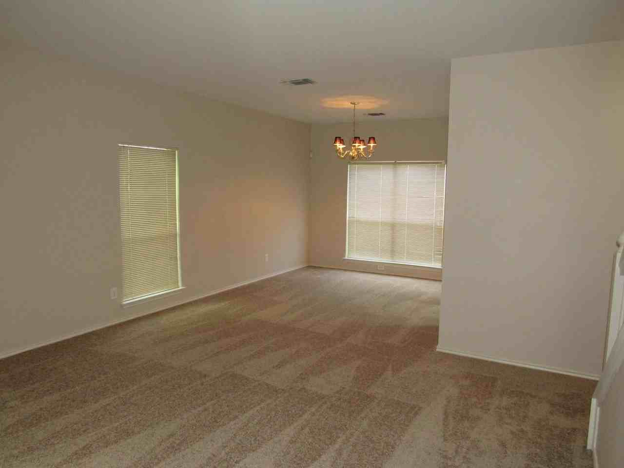 15710 Knollpine - Photo 3 of 19