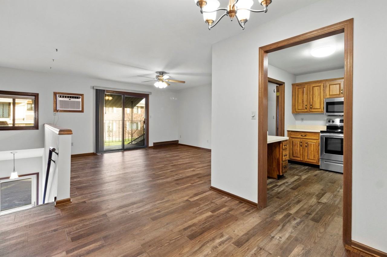 6720 Mariner Dr #201 - Photo 3 of 18