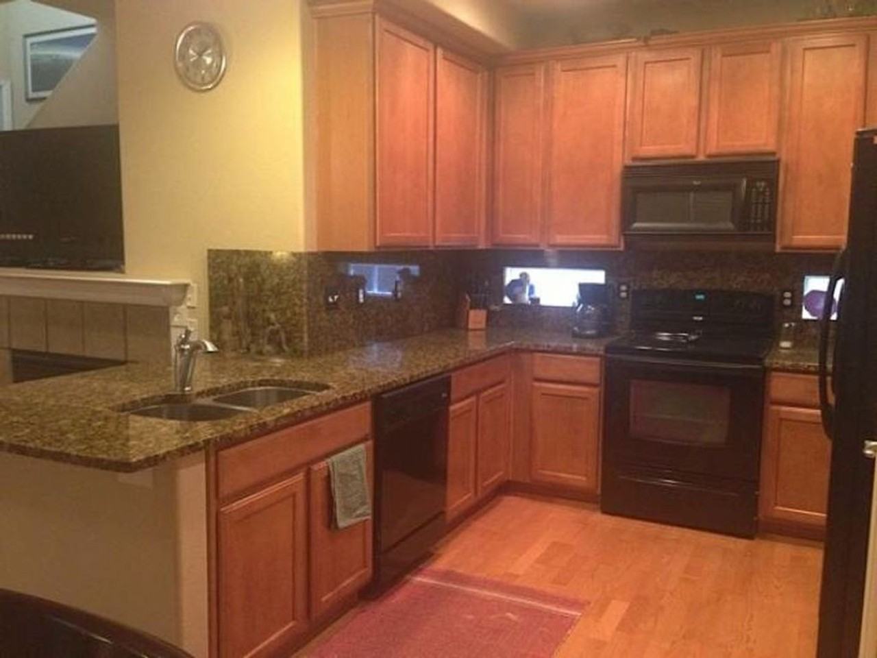 2515 Central Park Blvd - Photo 2 of 13