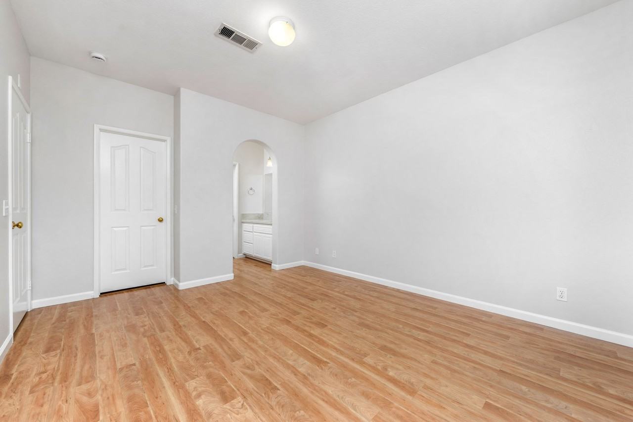 12901 Ternberry Ct - Photo 6 of 16