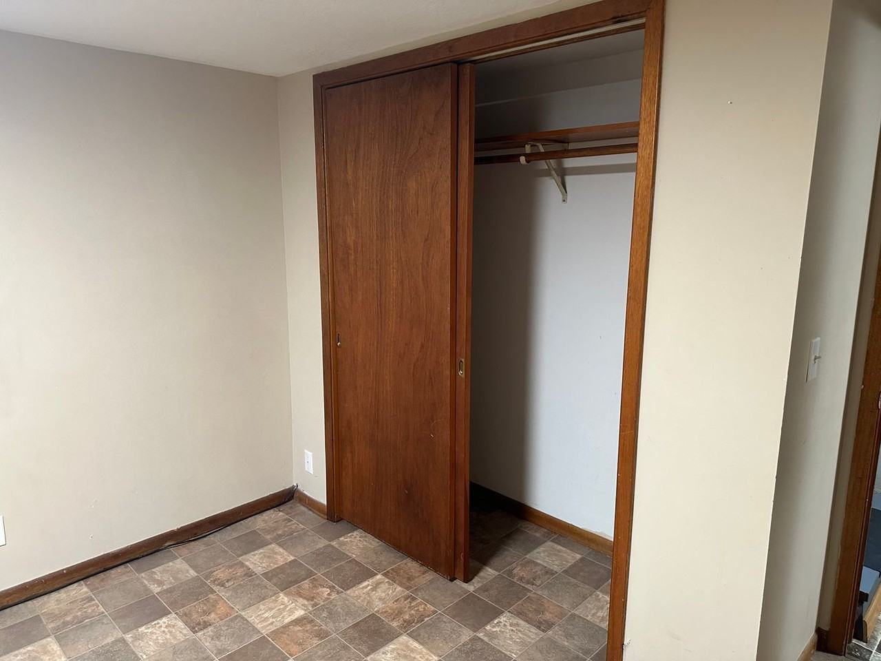 210-214 E 27th Street - Photo 3 of 12