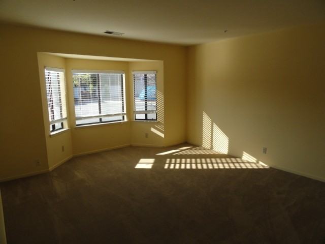 1140 Kimberly Ct - Photo 2 of 8