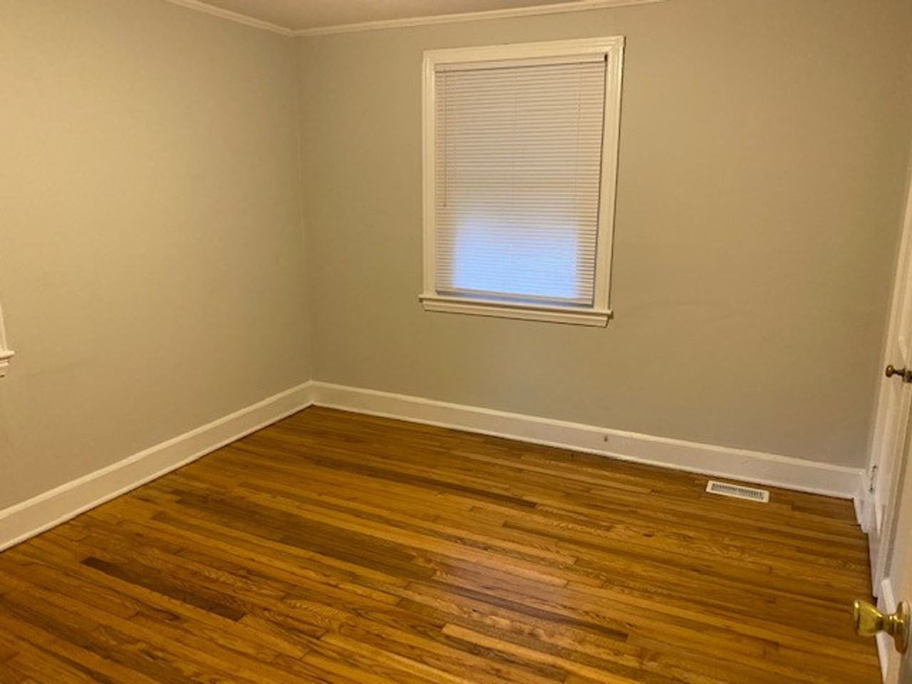 3808 Capers Ave - Photo 7 of 23