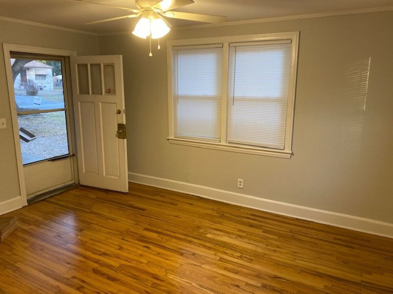 3808 Capers Ave - Photo 5 of 23