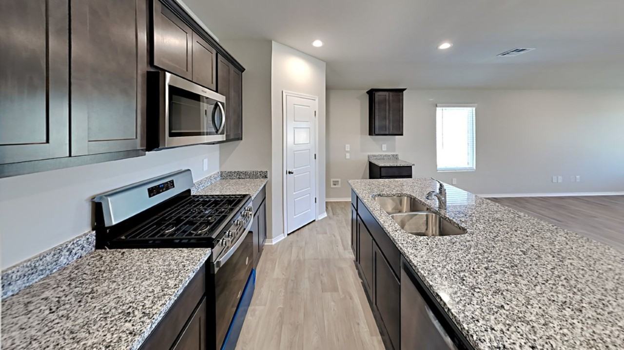 14204 Little Brook Dr - Photo 5 of 16