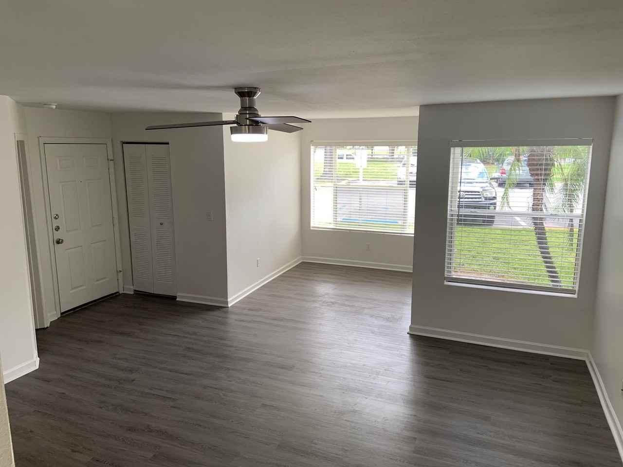 4752 Walden Cir - Photo 3 of 16