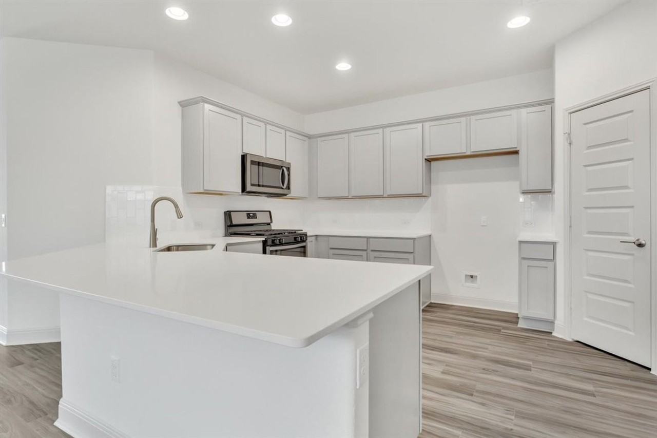 17916 Curio Dr - Photo 5 of 20