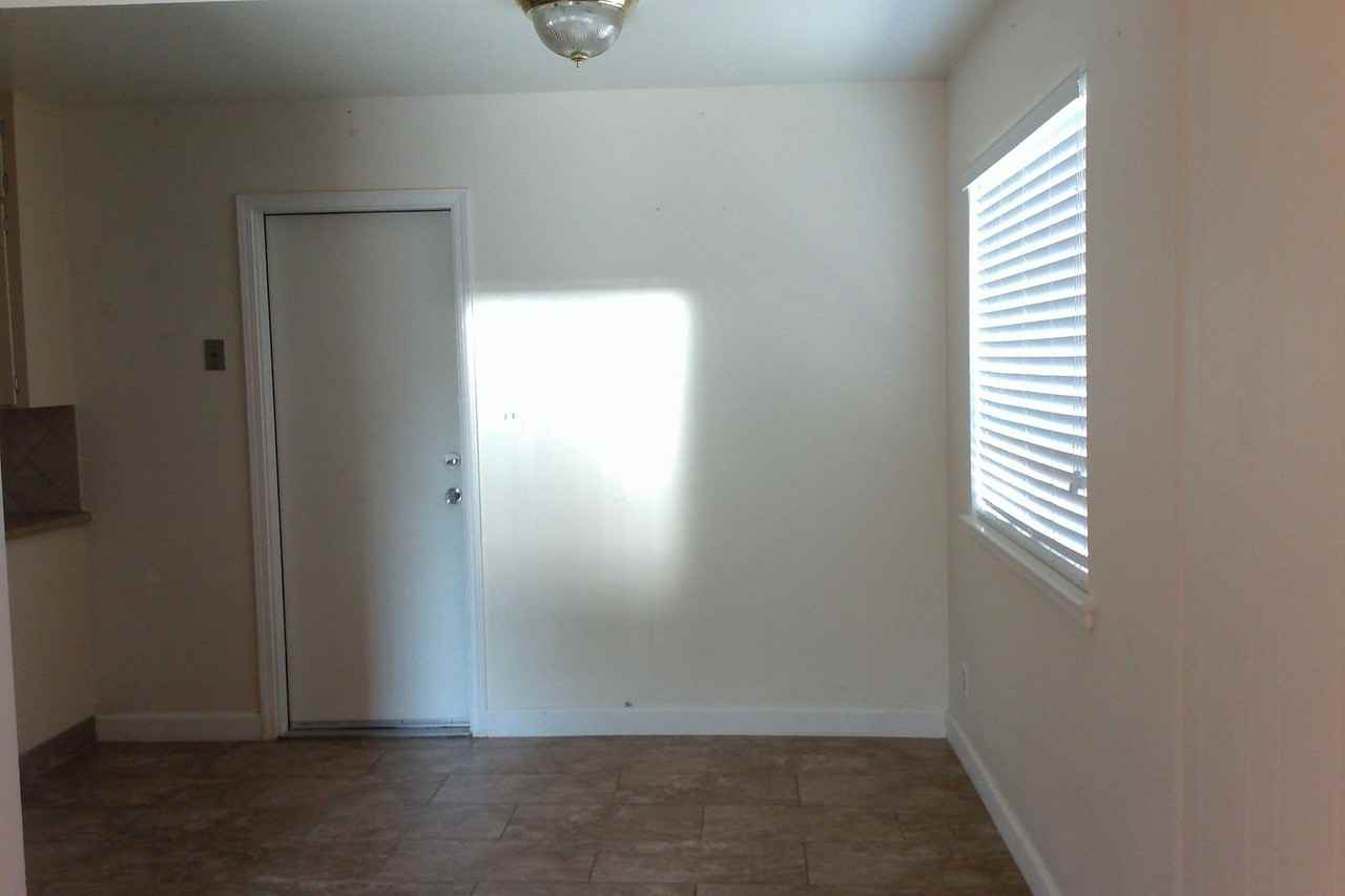 4442 N Manila Ave - Photo 5 of 12