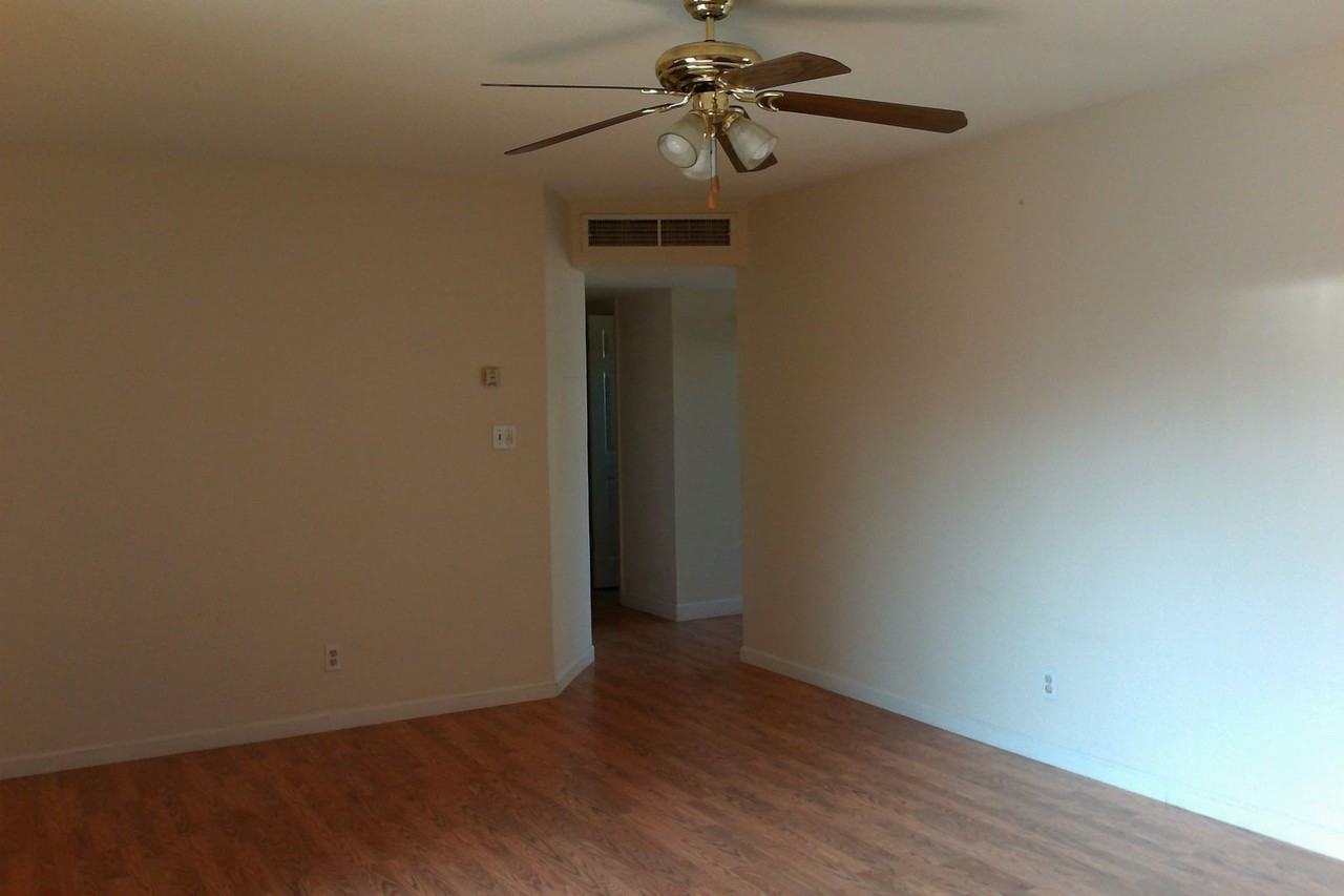 4442 N Manila Ave - Photo 7 of 12