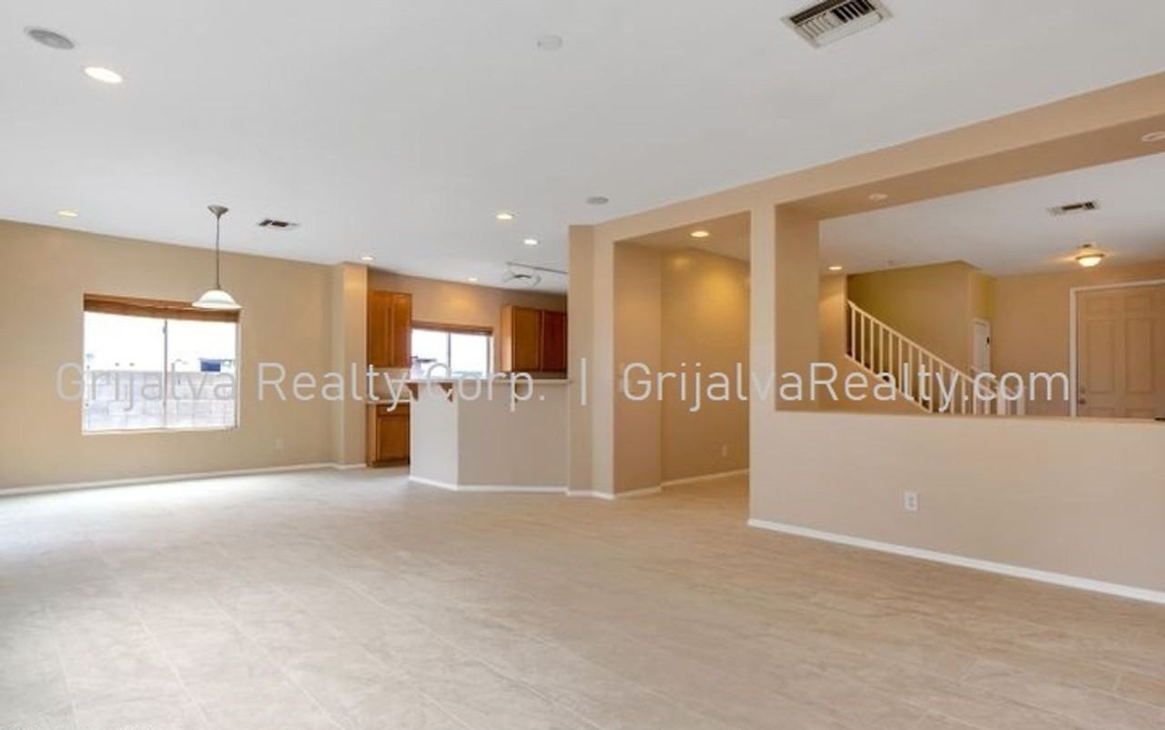 548 W Tiger Shark Rd - Photo 4 of 18