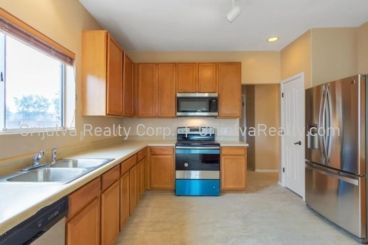 548 W Tiger Shark Rd - Photo 5 of 18