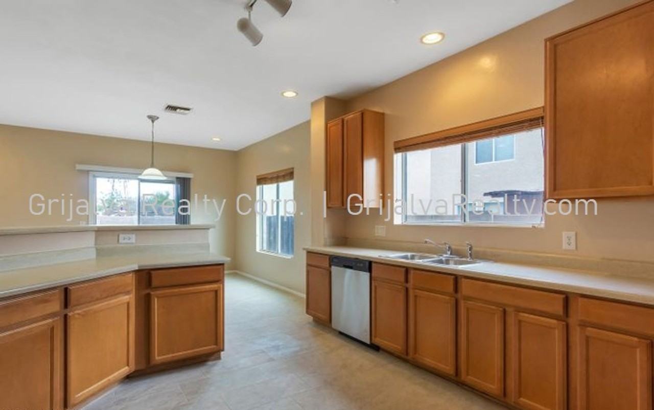 548 W Tiger Shark Rd - Photo 6 of 18