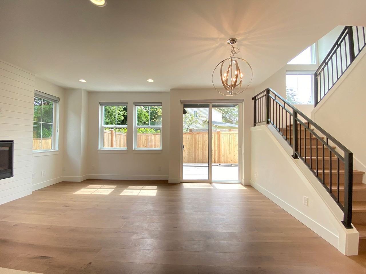 11505 112th Ct Ne - Photo 3 of 21