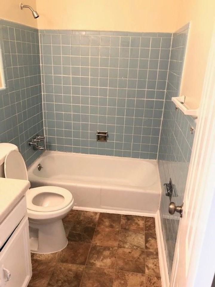 4300 49th Ave N - Photo 6 of 14