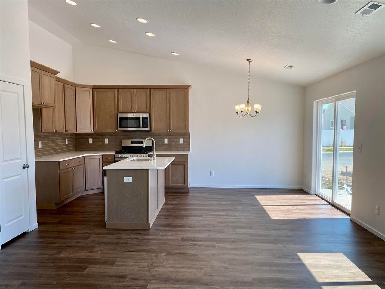 13001 W 1st Ave - Photo 5 of 15
