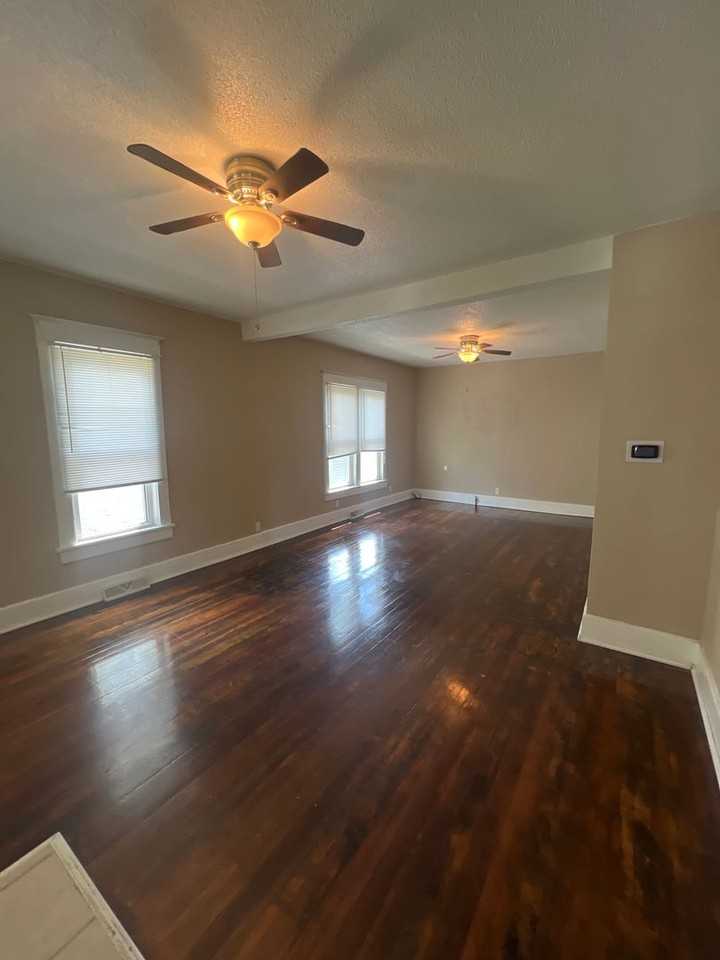 2429 S 9th St - Photo 2 of 6