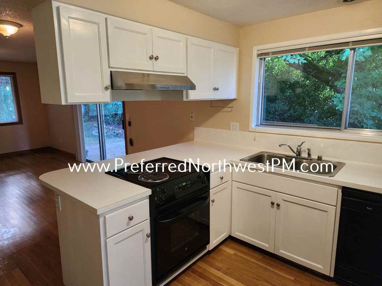 3745 Potter St - Photo 6 of 14