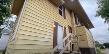 featured image of 401 W Marion St