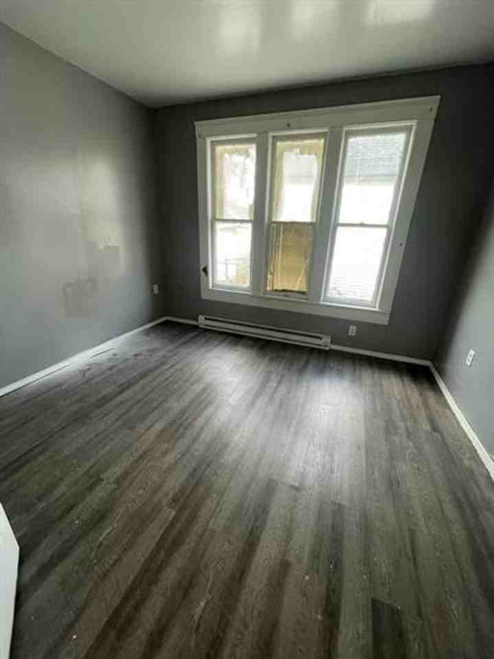 515 8th St. - Photo 2 of 2