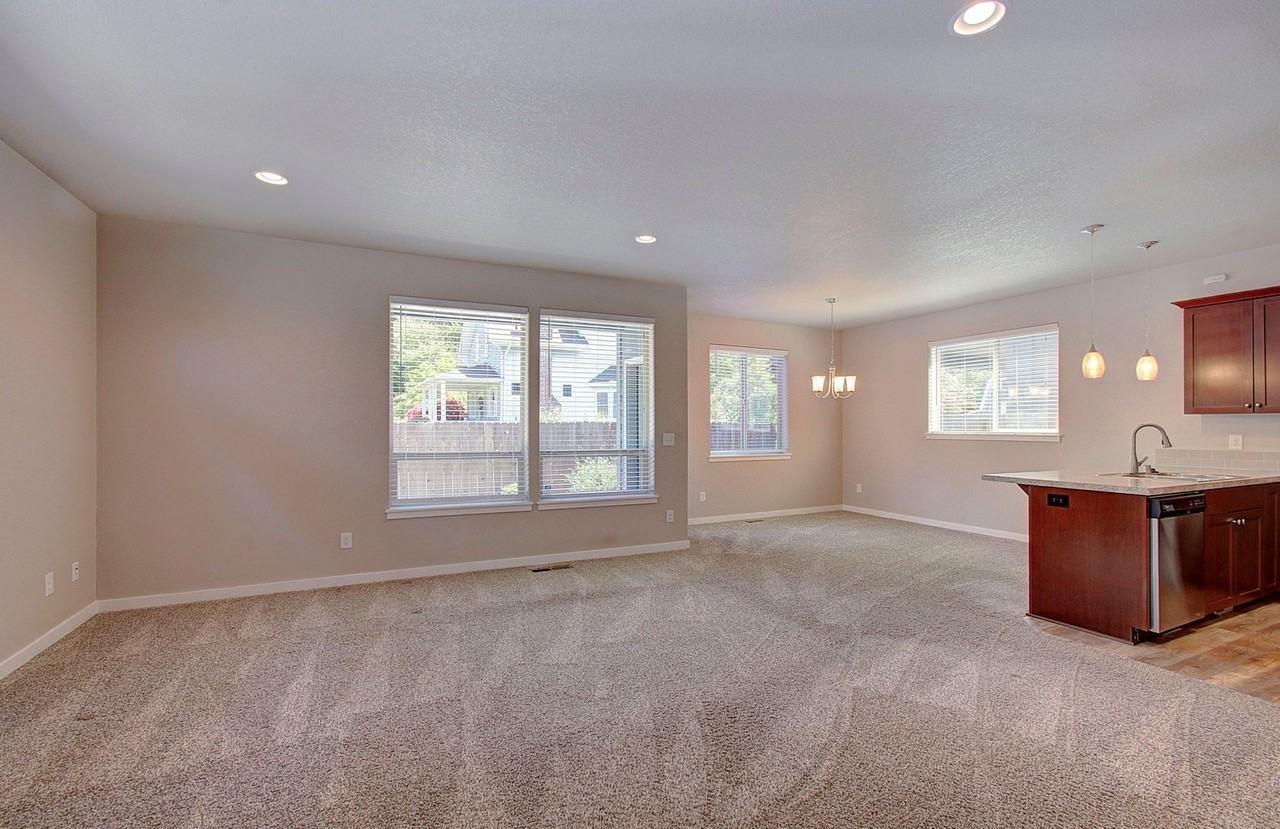 5615 Ne 52nd Pl - Photo 6 of 30