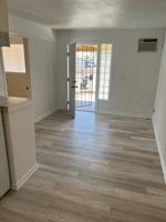 featured image of 1223 N Dysart Rd