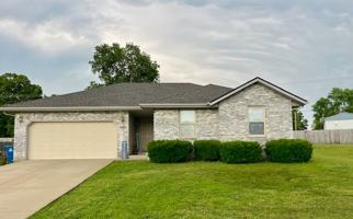 featured image of 1908 N Gregory Dr