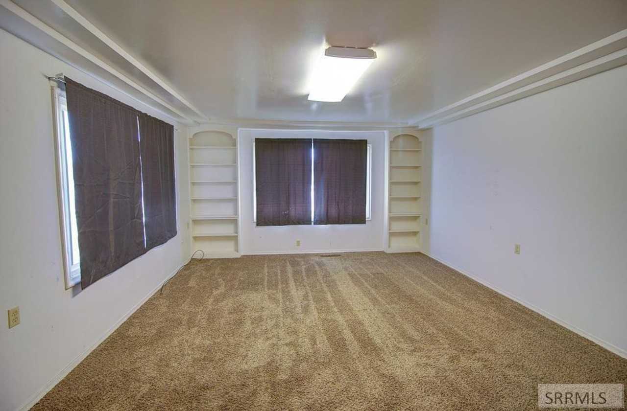 7 N 3rd W - Photo 7 of 20