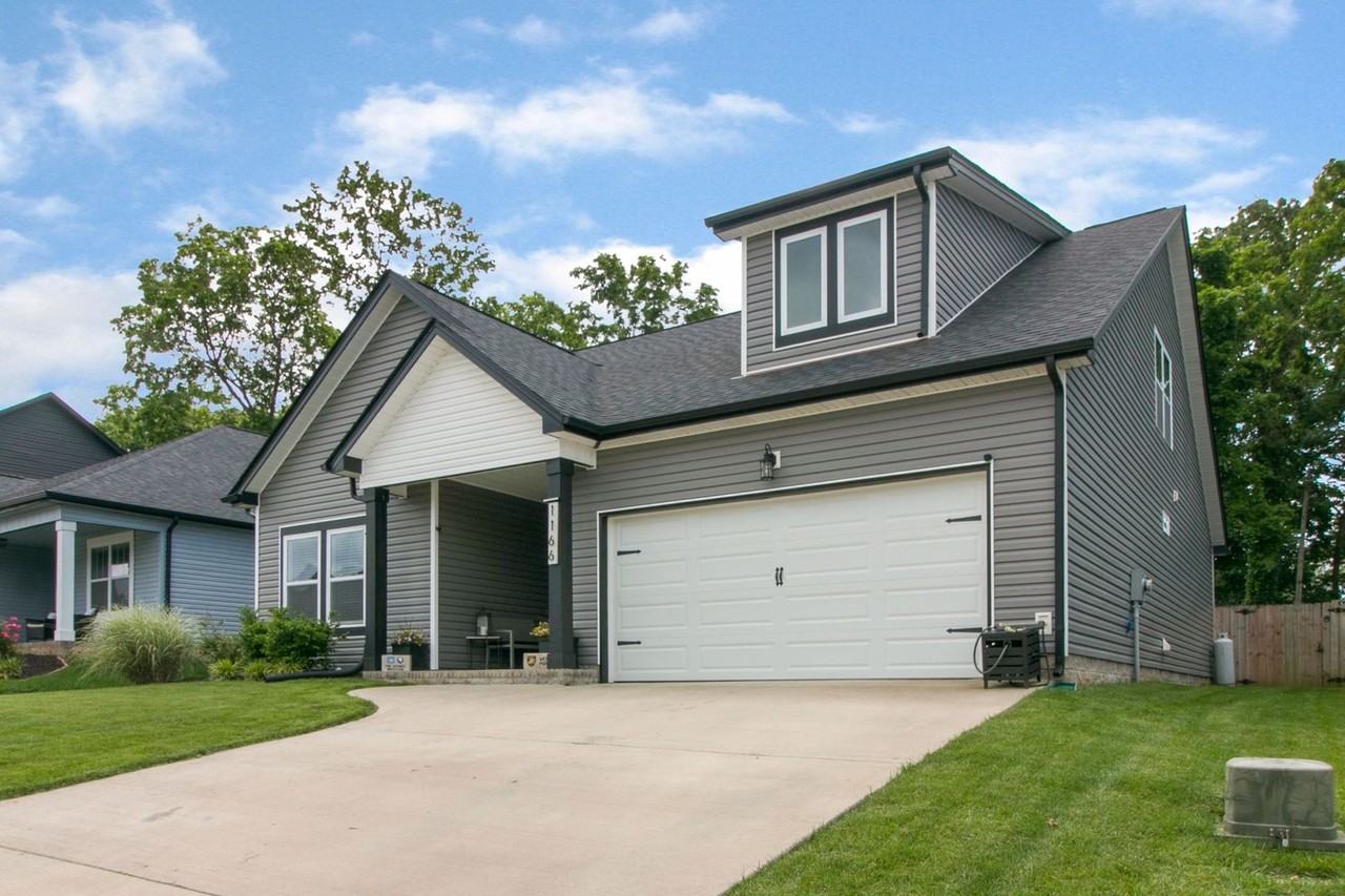 1166 Eagles Nest Ln - Photo 3 of 29