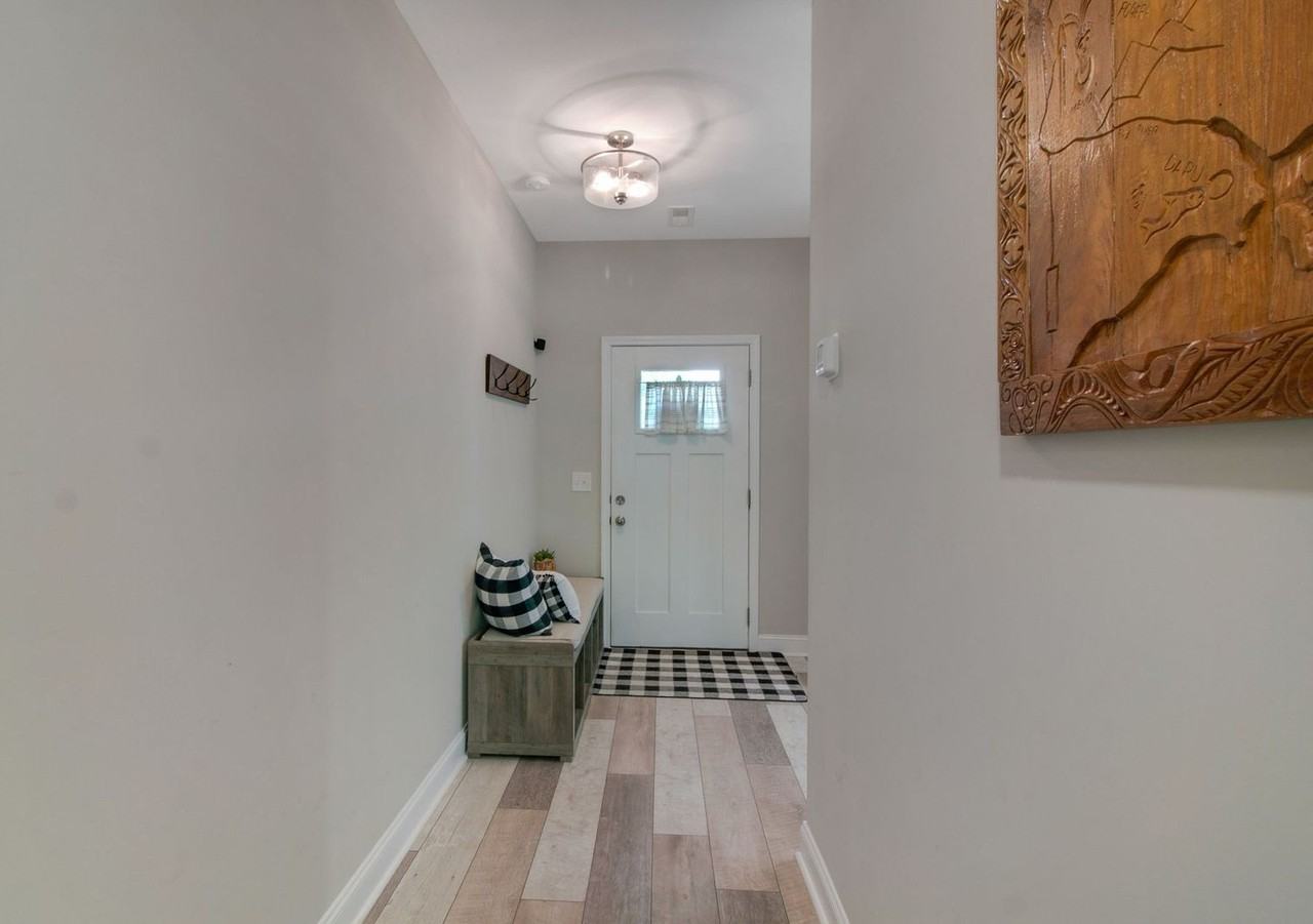 1166 Eagles Nest Ln - Photo 7 of 29