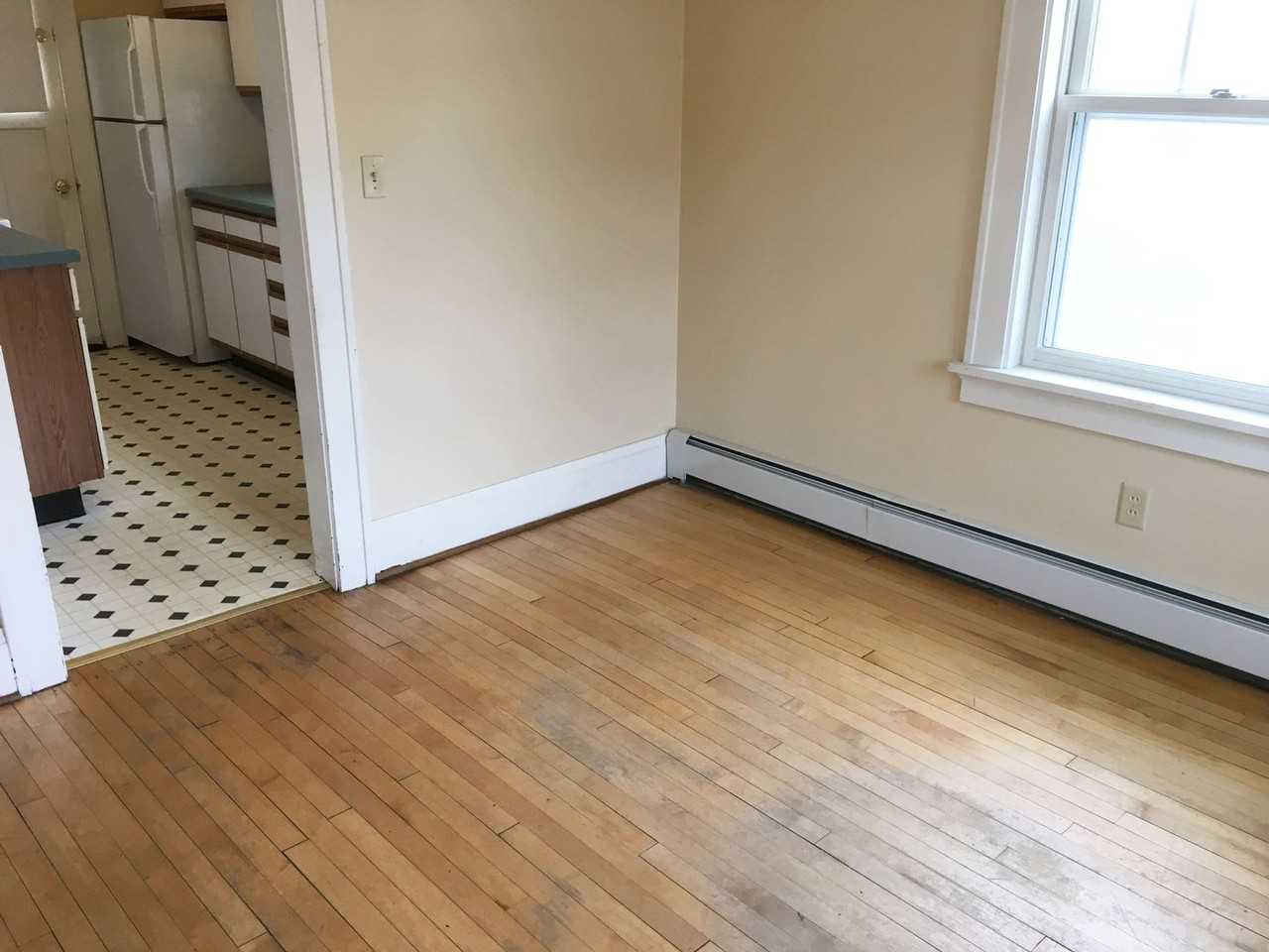 605 E Thomas St - Photo 6 of 24