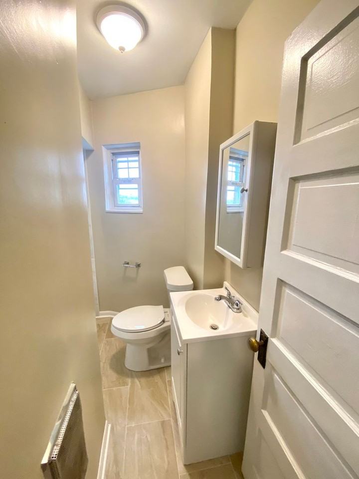 6517 Dean St - Photo 3 of 16