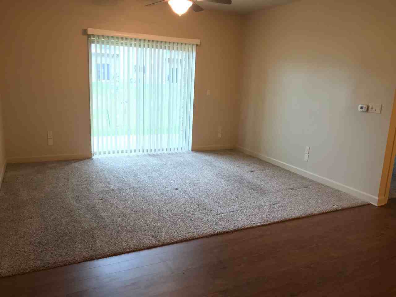 2715 Bobcat Dr - Photo 4 of 18