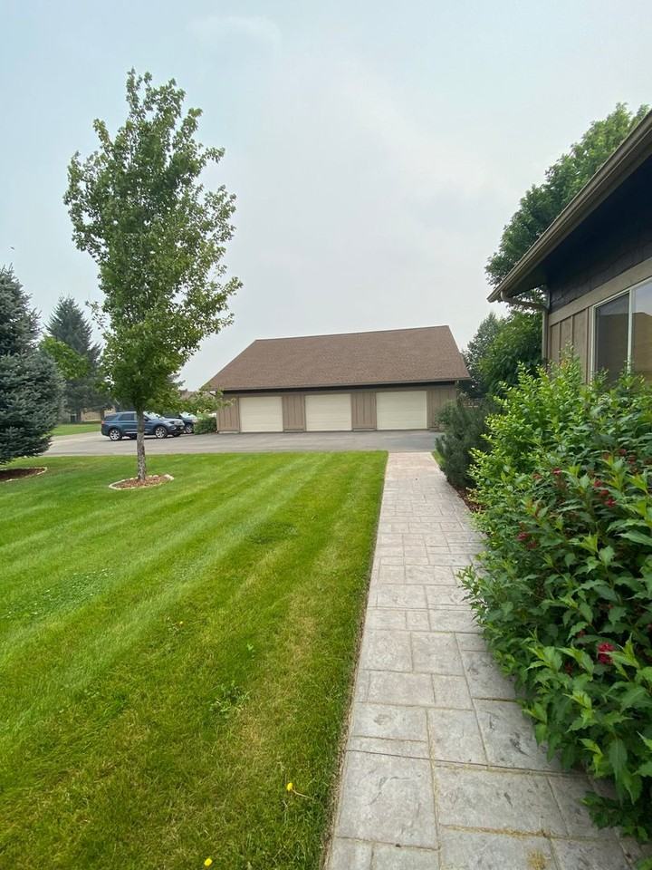 106 Ironwood Dr - Photo 4 of 24
