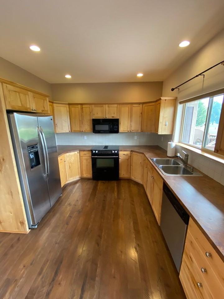 106 Ironwood Dr - Photo 3 of 24