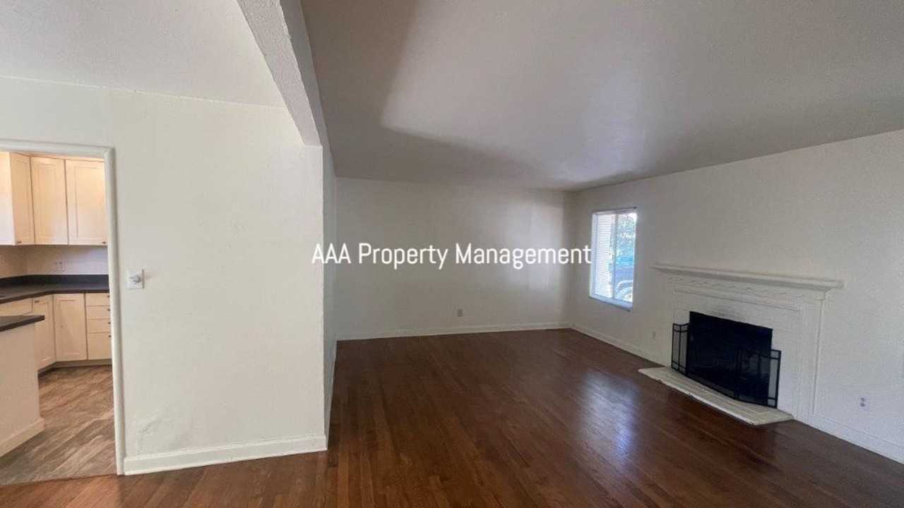 272 Boyd Rd - Photo 3 of 15