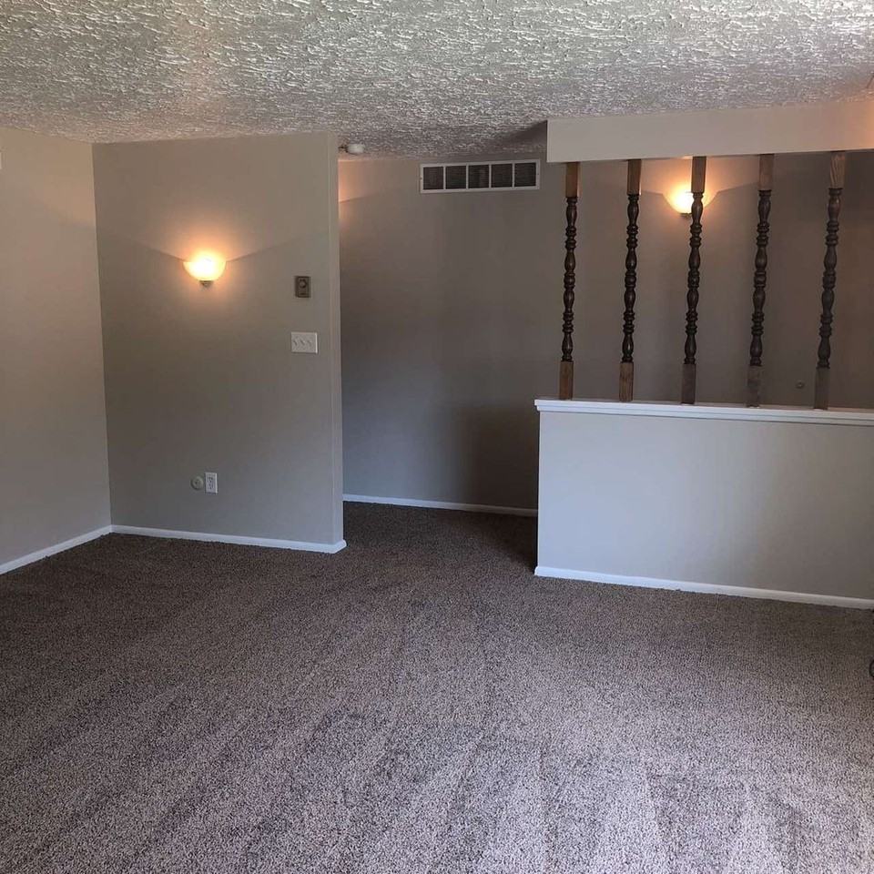 324 E Dewey Ave - Photo 4 of 24