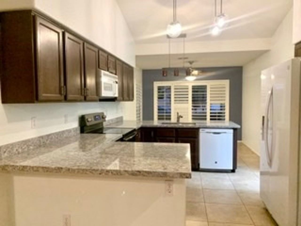 5393 W Elgin St - Photo 7 of 26