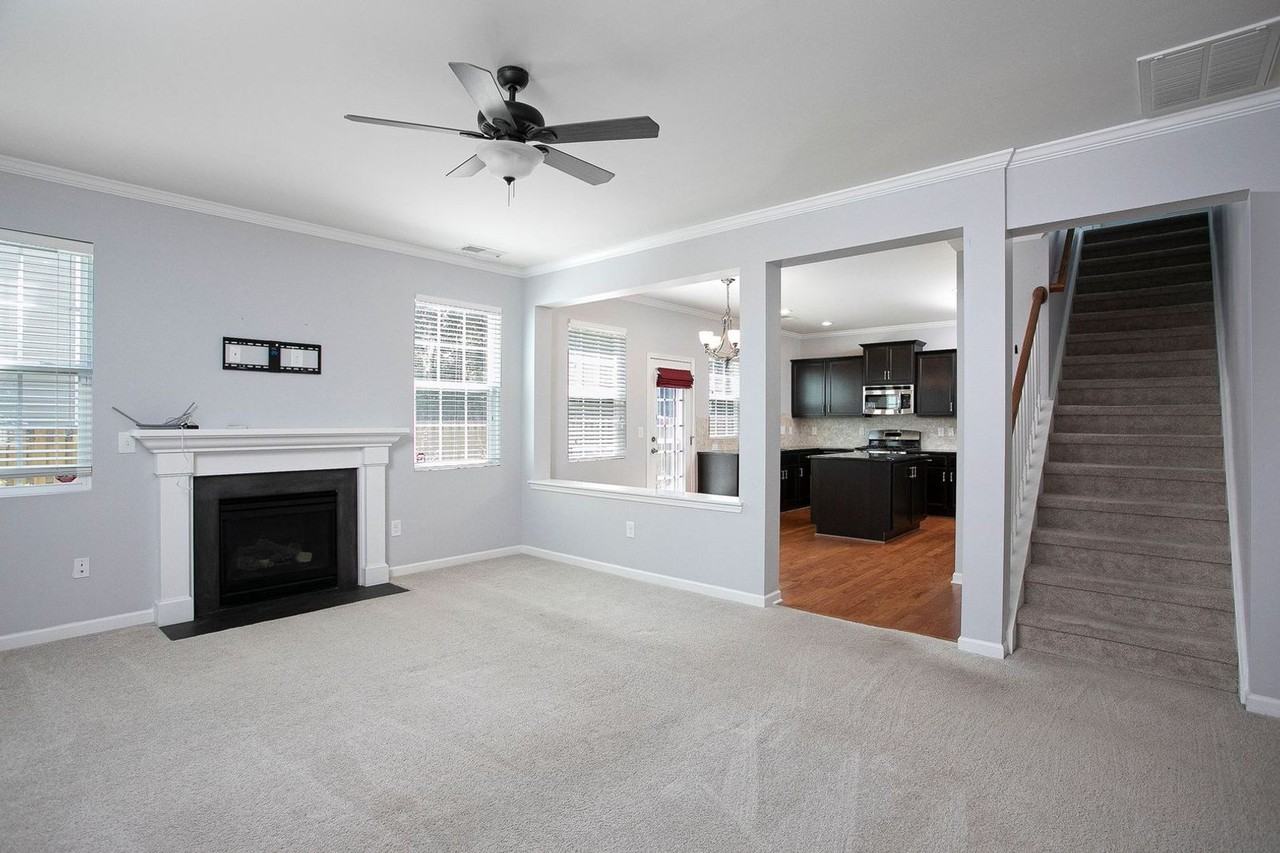 427 Stapleford Ln - Photo 6 of 18