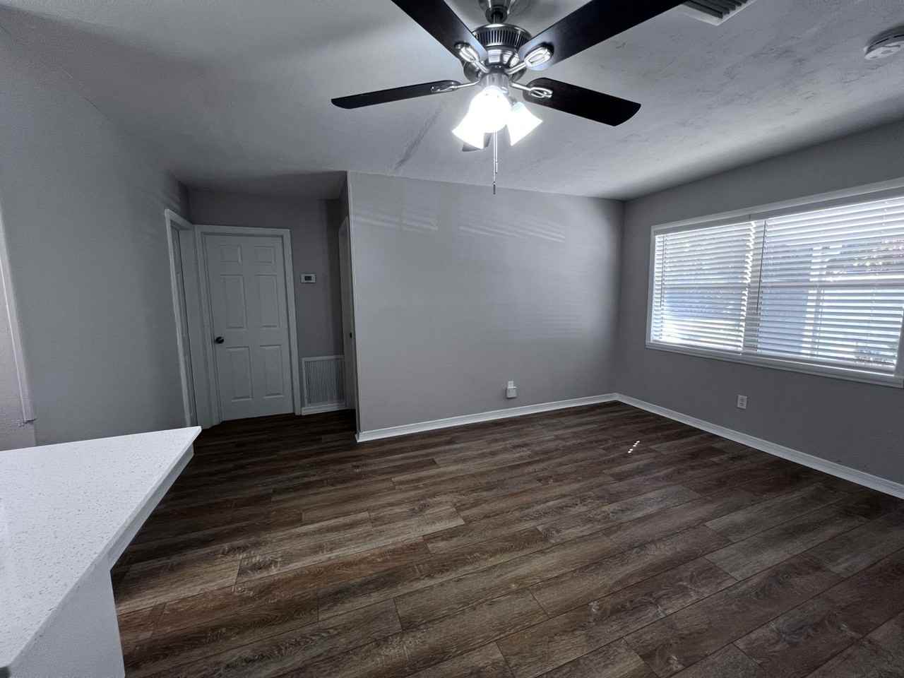8002 Miramar Ave - Photo 3 of 10