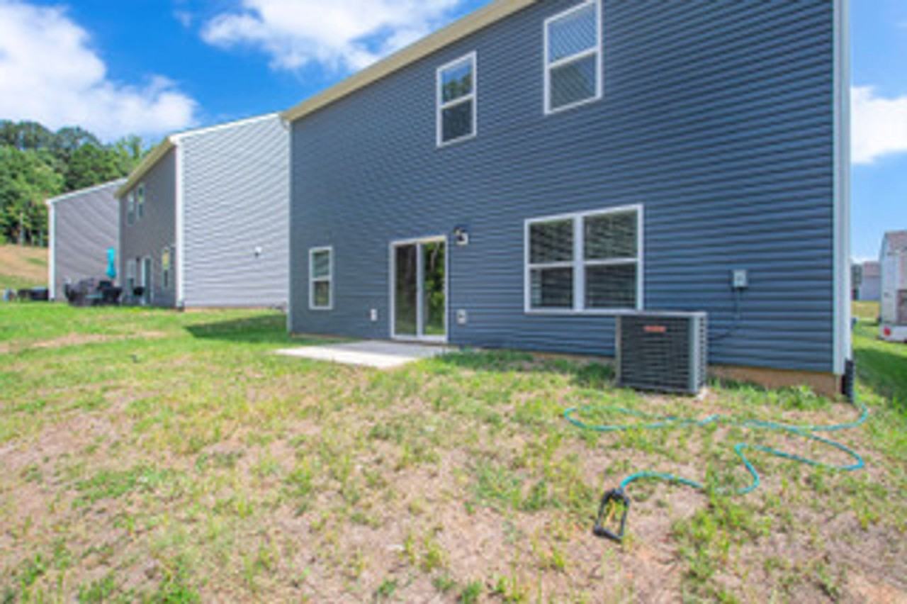 1025 Curly Top Ln - Photo 5 of 29