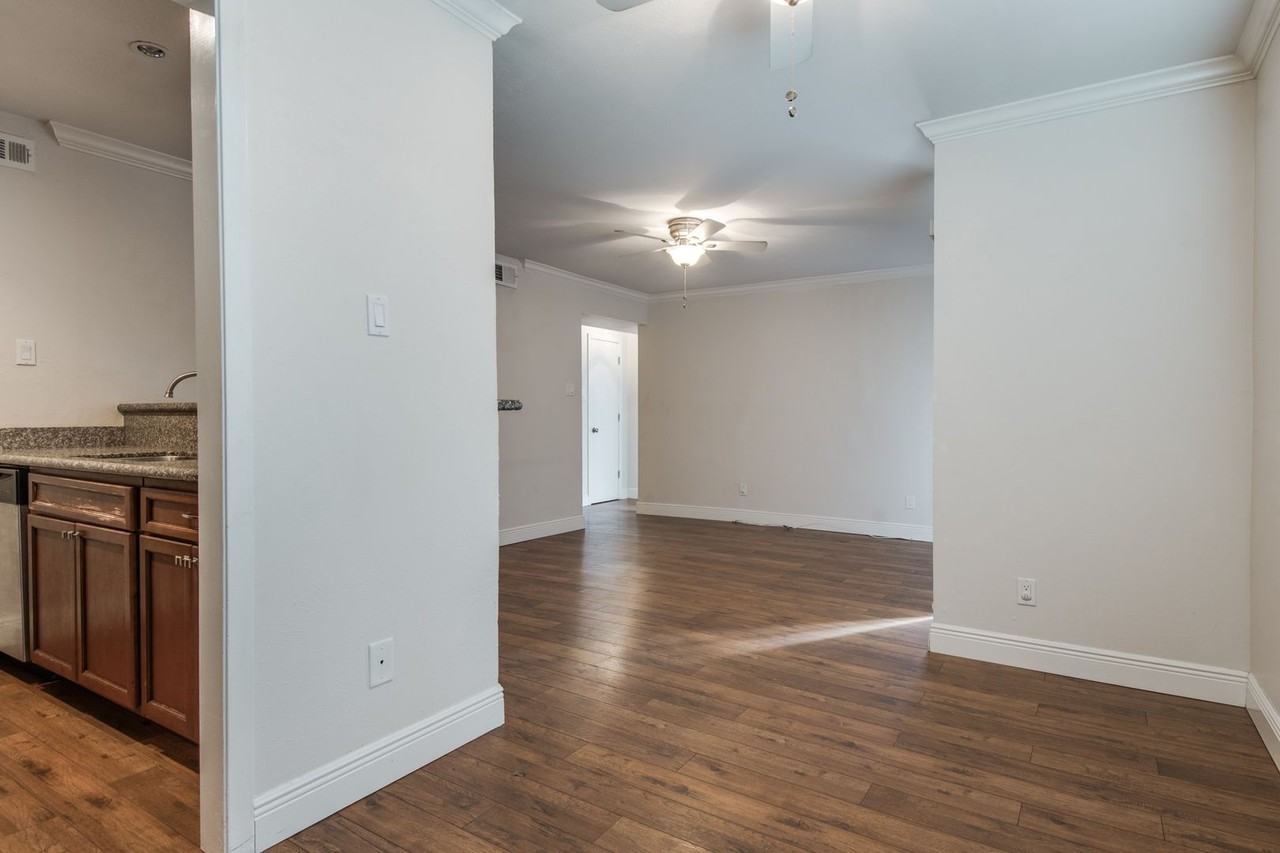 Gilbert 3907 Apts - Photo 4 of 20
