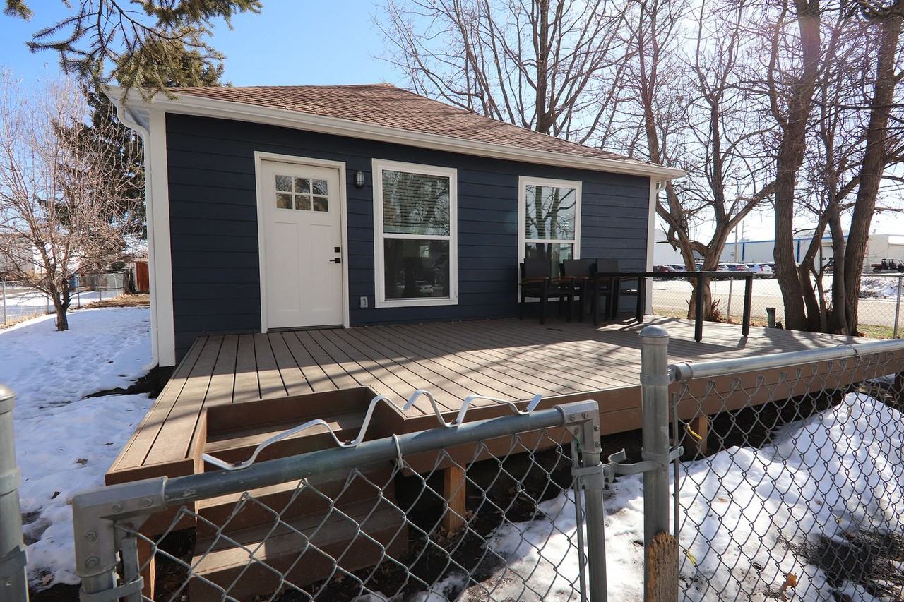 1003 N Gould St - Photo 3 of 14