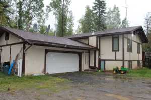 featured image of 3766 Lyle Ave
