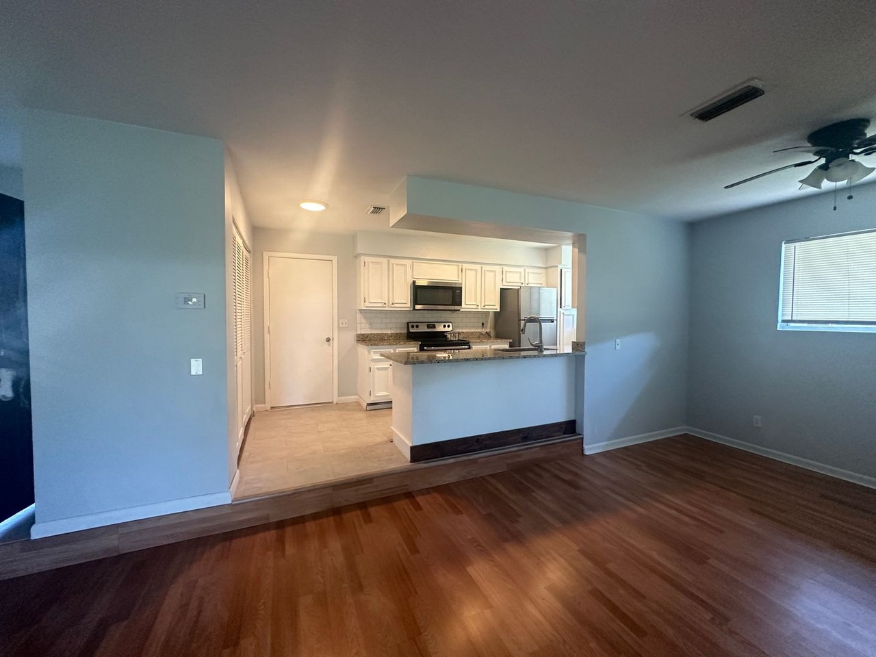 6004 Seagrape Dr - Photo 3 of 16